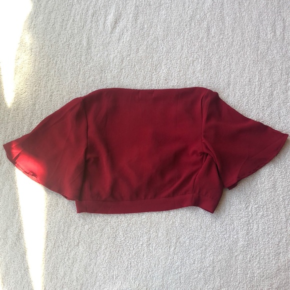 ✨Host Pick✨Lf Red Rumor Boutique Wrap top - Picture 3 of 5